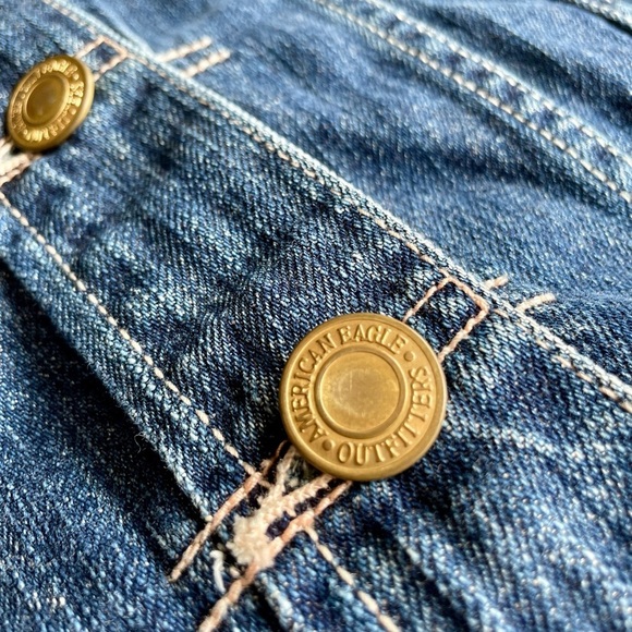 AMERICAN EAGLE Cropped Denim Jacket Medium Wash Women's Size M Distressed Jean - Picture 9 of 12